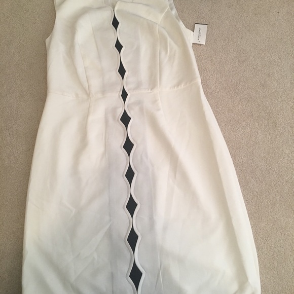 Alexis Admor Sheath- NWT/Large - Picture 6 of 7